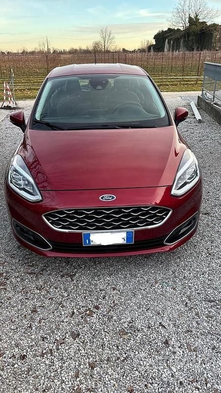 Usata 2018 Ford Fiesta Vignale Tre volumi | 11.000 € (Cara) - Immagine 1/4