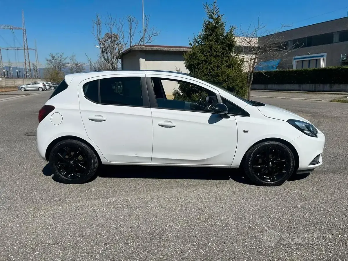 Usata Opel Corsa 90 CV (66 kW) 2015 Bianco Utilitaria