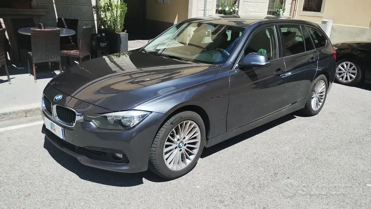 Usata BMW 318 Advantage 150 CV (110 kW) 2017 Grigio Station wagon
