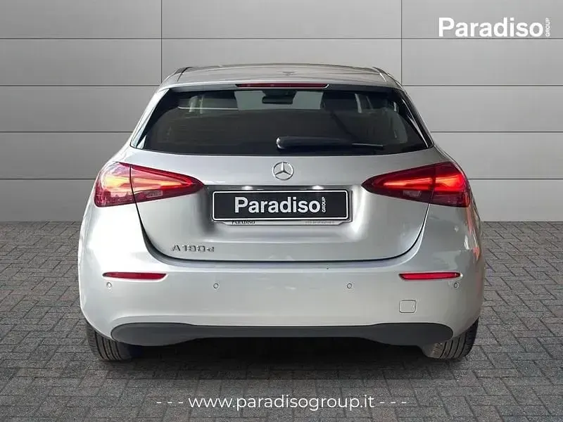 Usata Mercedes A180 Advanced 116 CV (85 kW) 2025 Grigio Berlina