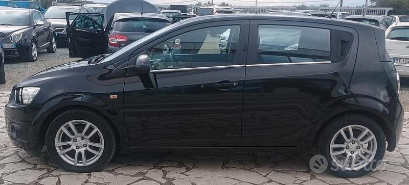Usata Chevrolet Aveo LT 86 CV (63 kW) 2012 Nero Berlina