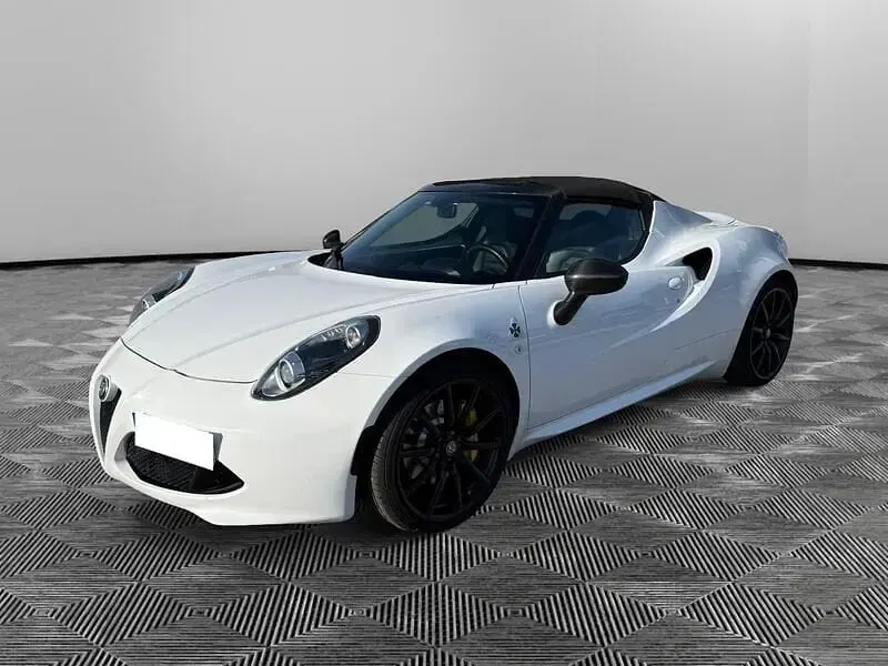 Second-hand Alfa Romeo 4C 241 CP (177 kW) 2016 Cabrio