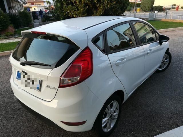 Usado Ford Fiesta 75 HP (55 kW) 2016 Branco Citadino