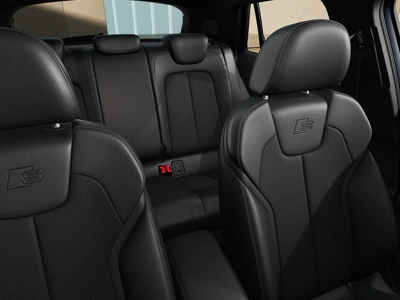 Nuova Audi Q2 S-Line 150 CV (110 kW) 2026 Blu navarra metallizzato SUV