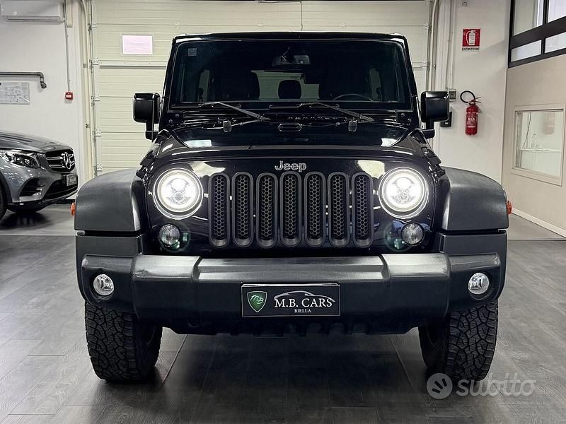 Usata Jeep Wrangler Unlimited Rubicon 200 CV (147 kW) 2015 Nero SUV