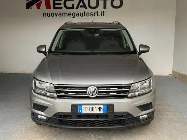 Usata VW Tiguan Business 150 CV (110 kW) 2018 Grigio SUV