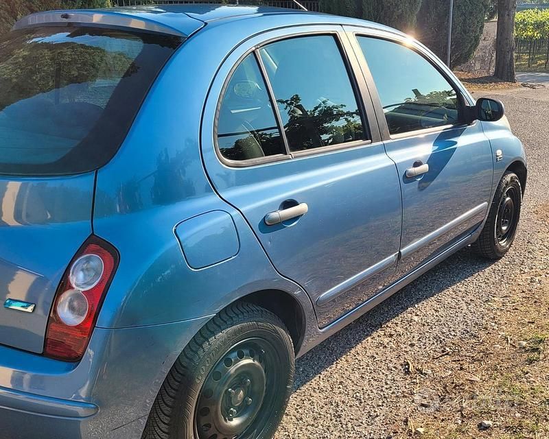 Second-hand Nissan Micra 78 CP (57 kW) 2009 Albastru Hatchback