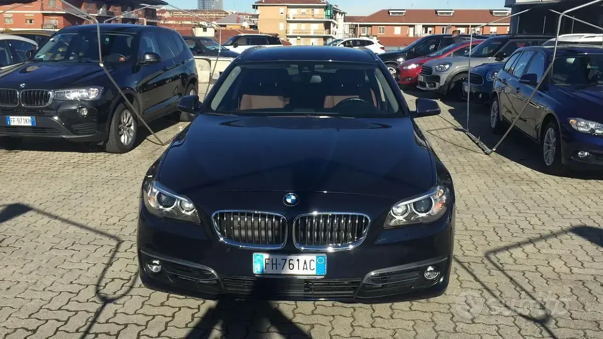 Usata BMW 525 Luxury Line 218 CV (160 kW) 2017 Bluazzurro Station wagon