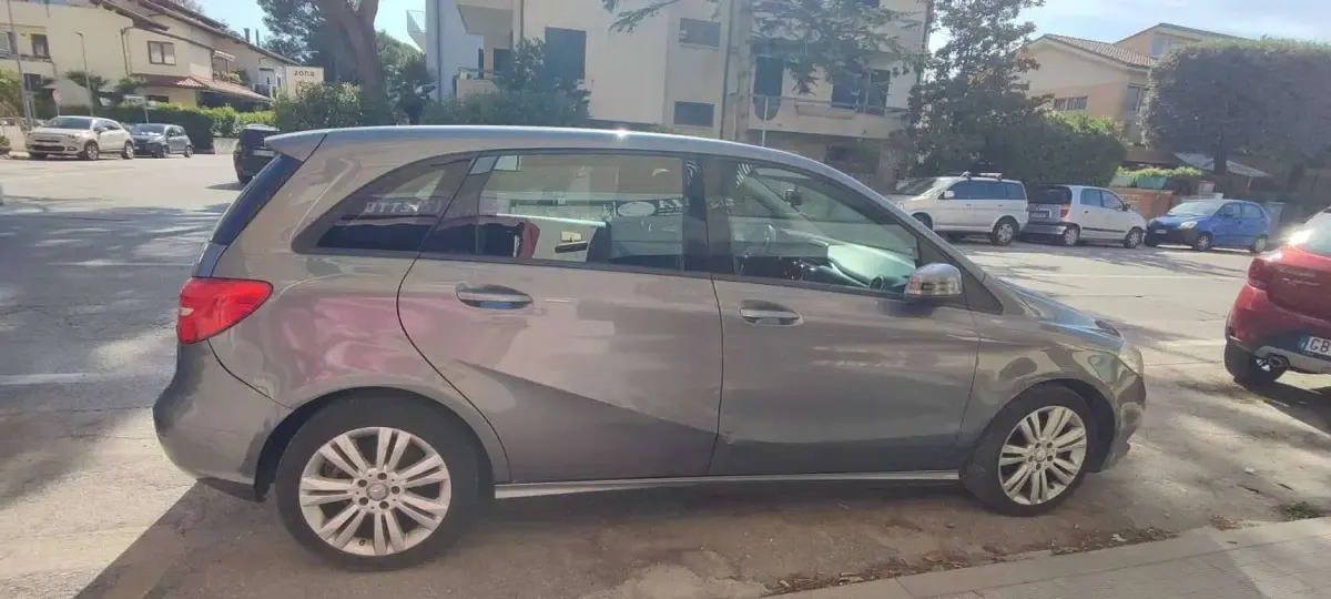 Usata Mercedes 180 122 CV (89 kW) 2014 Berlina