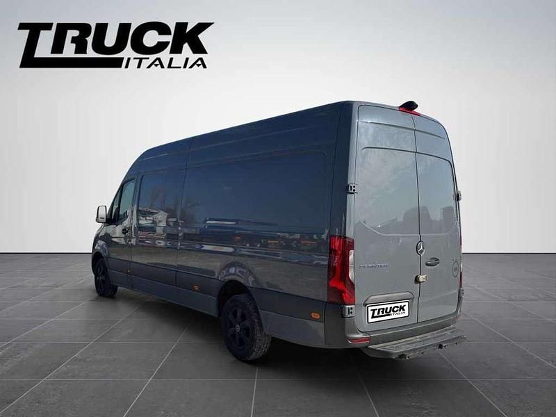 Usata Mercedes Sprinter 170 CV (125 kW) 2023 Grigio scuro Furgone