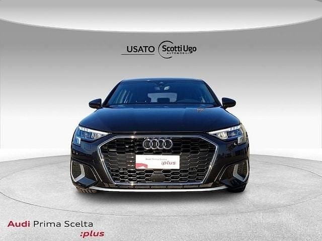 Usata Audi A3 Advanced Plus 116 CV (85 kW) 2024 Grigio manhattan metallizzato Berlina