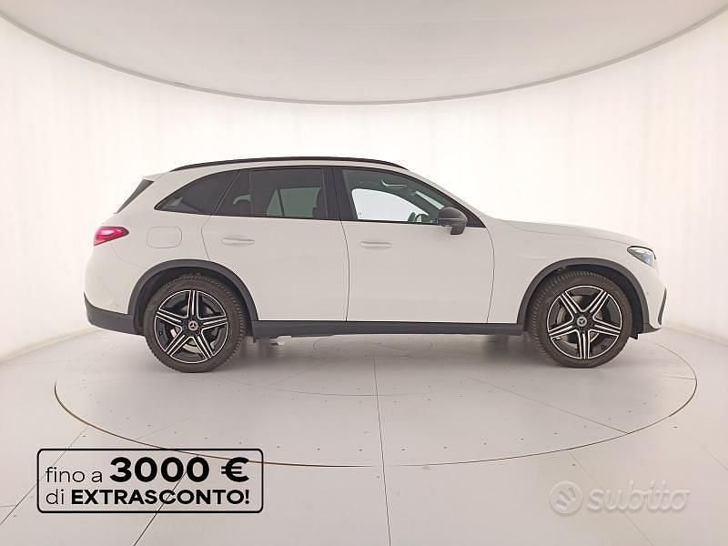 Usata Mercedes GLC220 AMG Line Premium 197 CV (144 kW) 2023 Bianco SUV