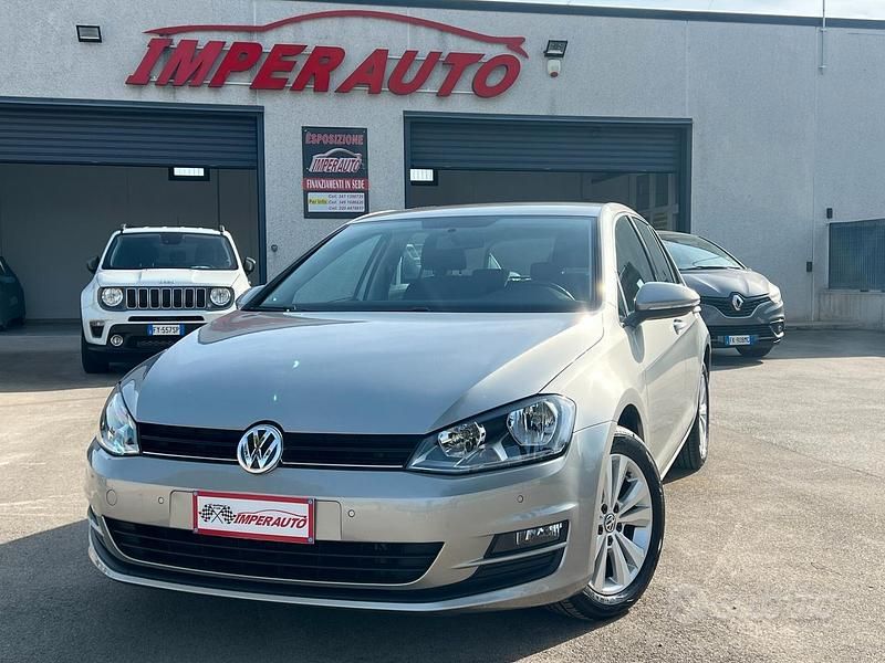 Usata VW Golf VII Highline 110 CV (80 kW) 2016 Grigio Berlina