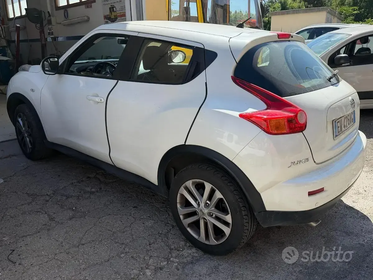 Usata Nissan Juke 110 CV (80 kW) 2014 Bianco SUV