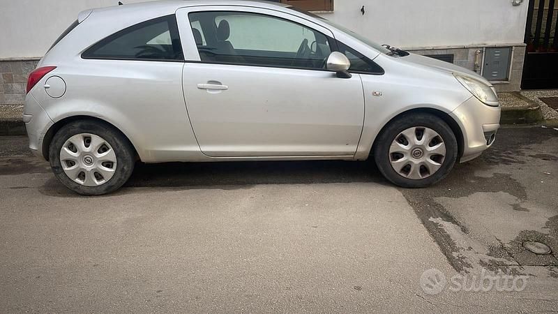 Usata Opel Corsa 2008 Utilitaria