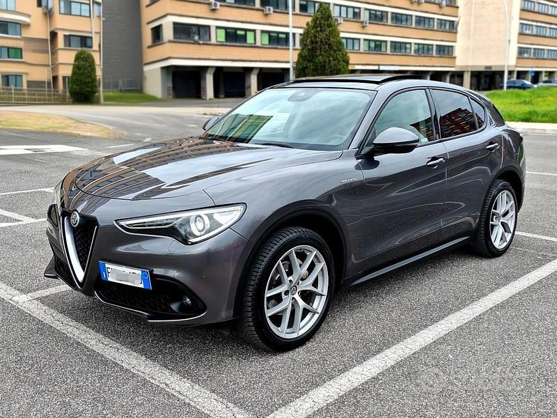 Usata Alfa Romeo Stelvio 210 CV (154 kW) 2017 Grigio SUV