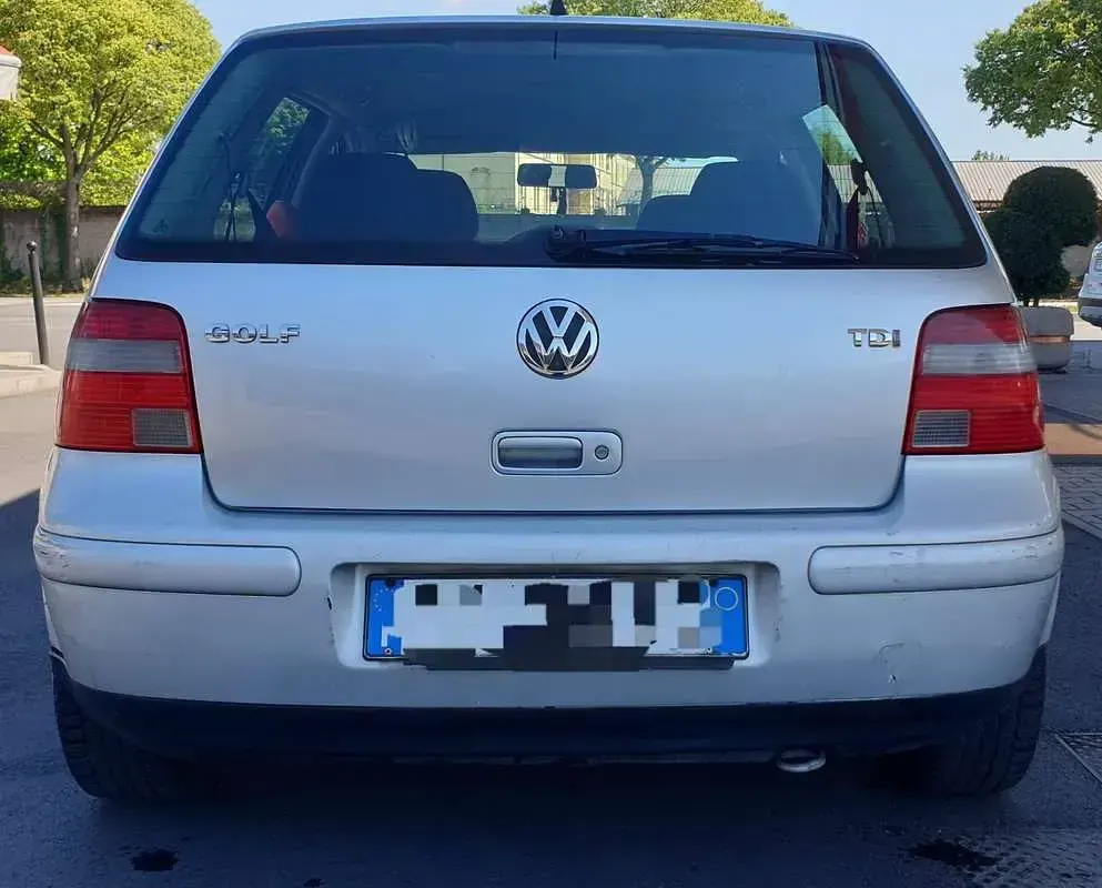 Usata VW Golf IV Comfortline 101 CV (74 kW) 2004 Grigio Berlina