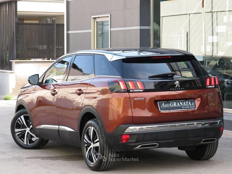 Usata Peugeot 3008 GT-line 131 CV (96 kW) 2020 Metallic copper SUV