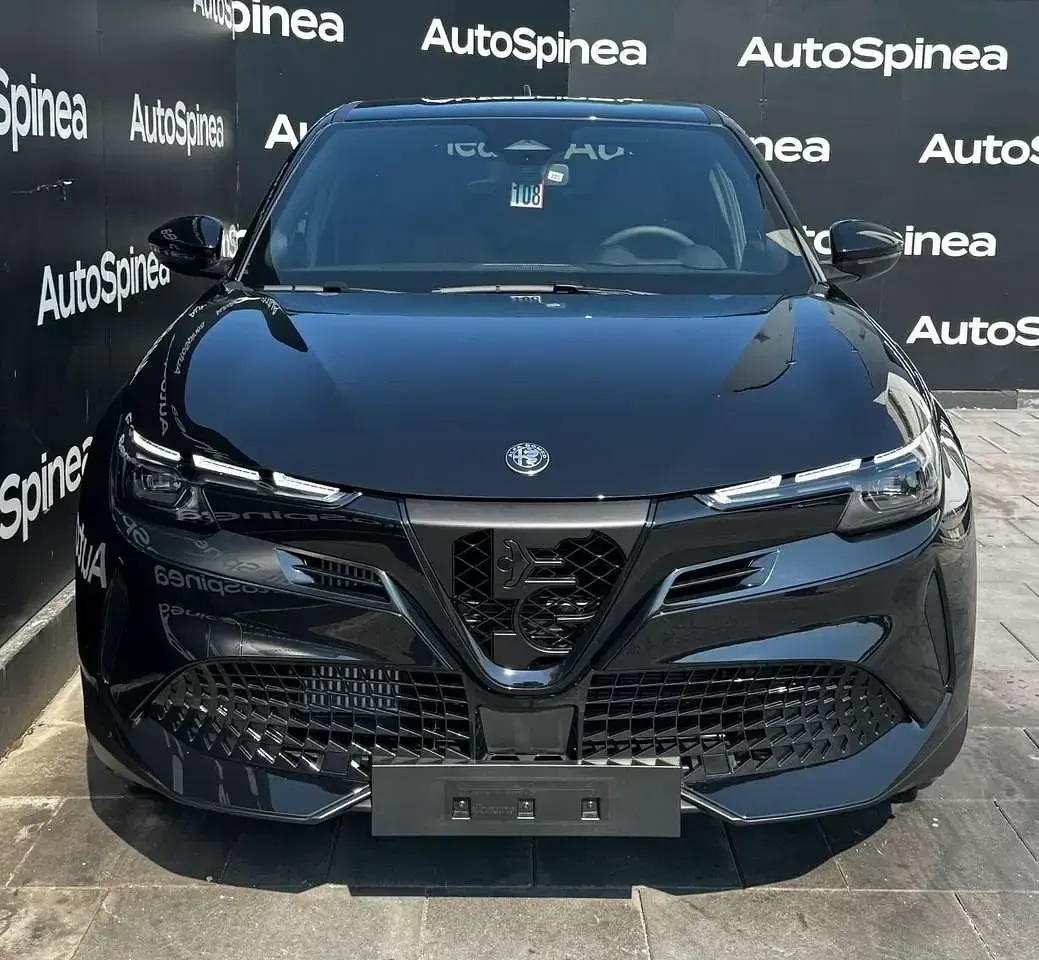 Nuova Alfa Romeo GT Junior Edizione Speciale 145 CV (106 kW) 2026 Nero SUV