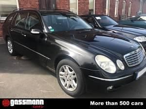 Usata Mercedes E220 150 CV (110 kW) 2004 Nero Station wagon