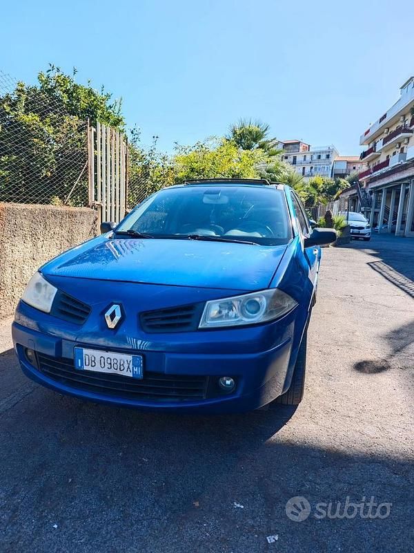 Usata 2007 Renault Mégane II | 1200 € (Buon prezzo) - Immagine 1/4