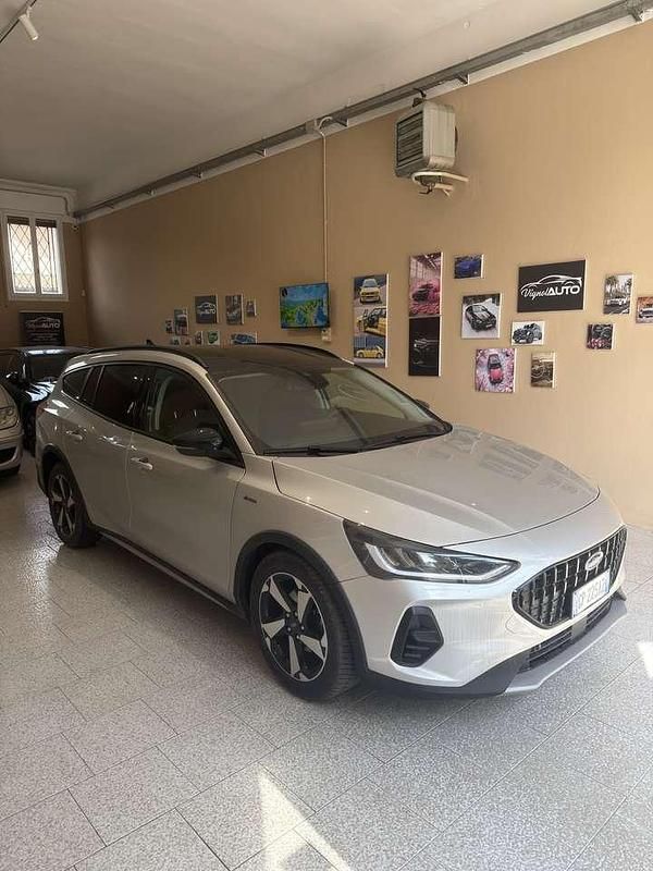 Usata Ford Focus Active 116 CV (85 kW) 2023 Argento Station wagon