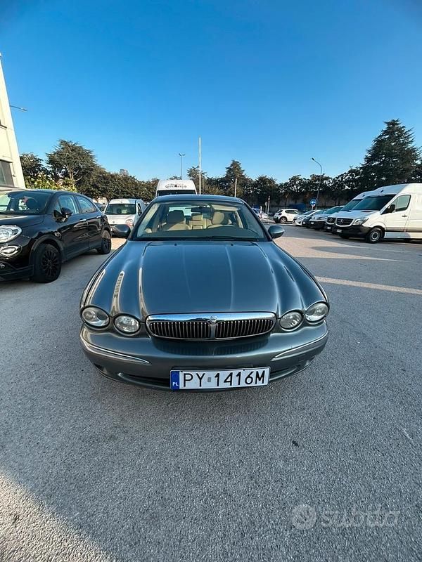 Usata Jaguar X-type 131 CV (96 kW) 2005 Grigio Berlina