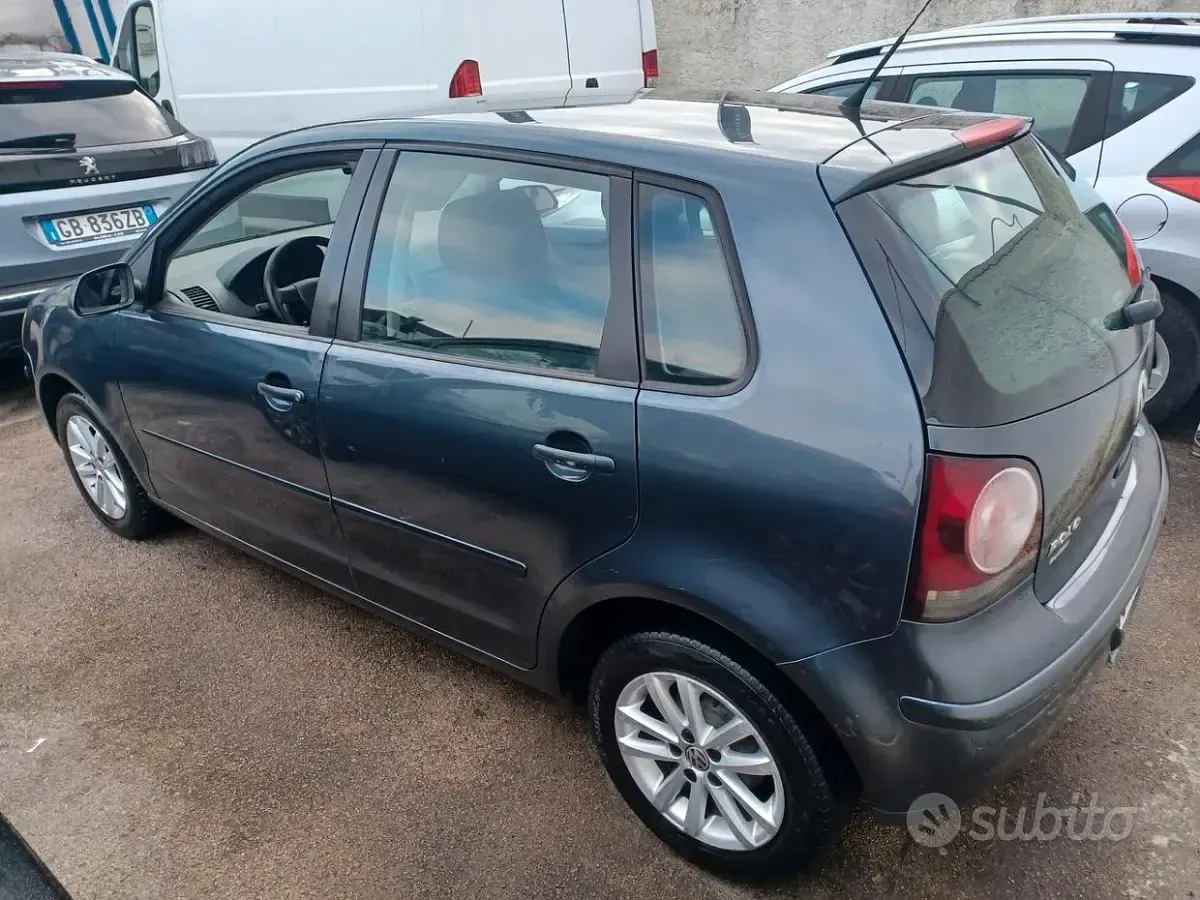 Usata VW Polo 69 CV (50 kW) 2009 Grigio Utilitaria