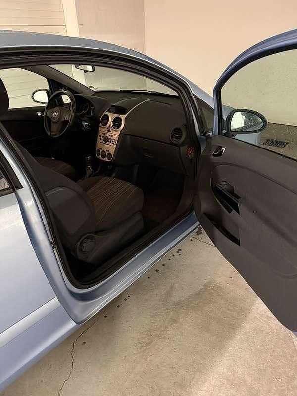 Usata Opel Corsa Enjoy 75 CV (55 kW) 2007 Blu/azzurro Berlina
