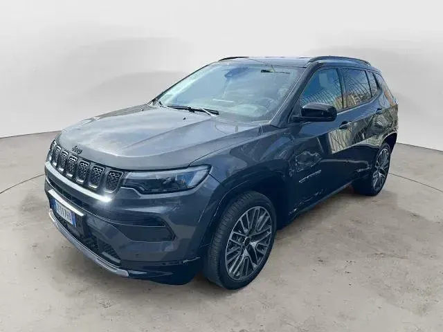 Usata Jeep Compass Summit 131 CV (96 kW) 2025 Grigio SUV