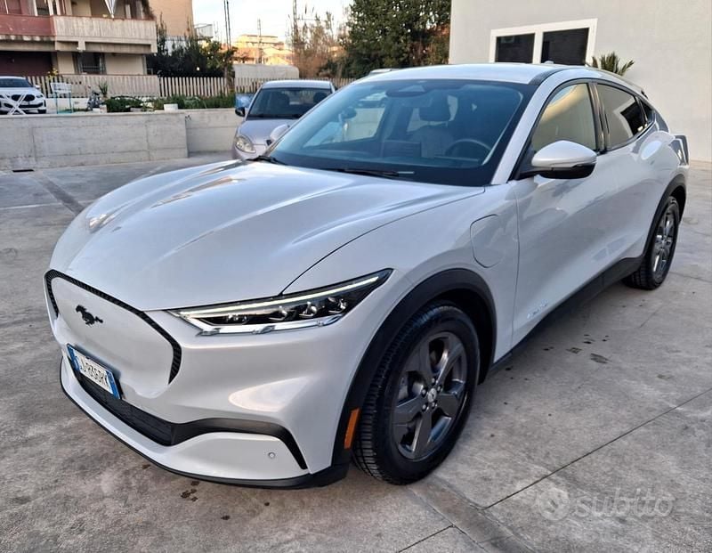 Usata Ford Mustang Mach-E Extended Range 220 kW (300 CV) 2022 SUV