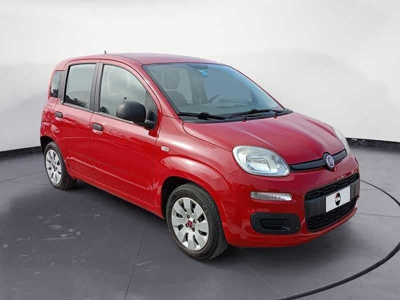 Usata Fiat Panda Pop 69 CV (50 kW) 2011 Rosso Utilitaria