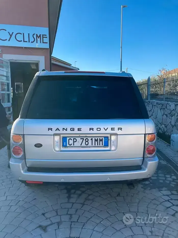 Usata Land Rover Range Rover 177 CV (130 kW) 2004 Grigio SUV