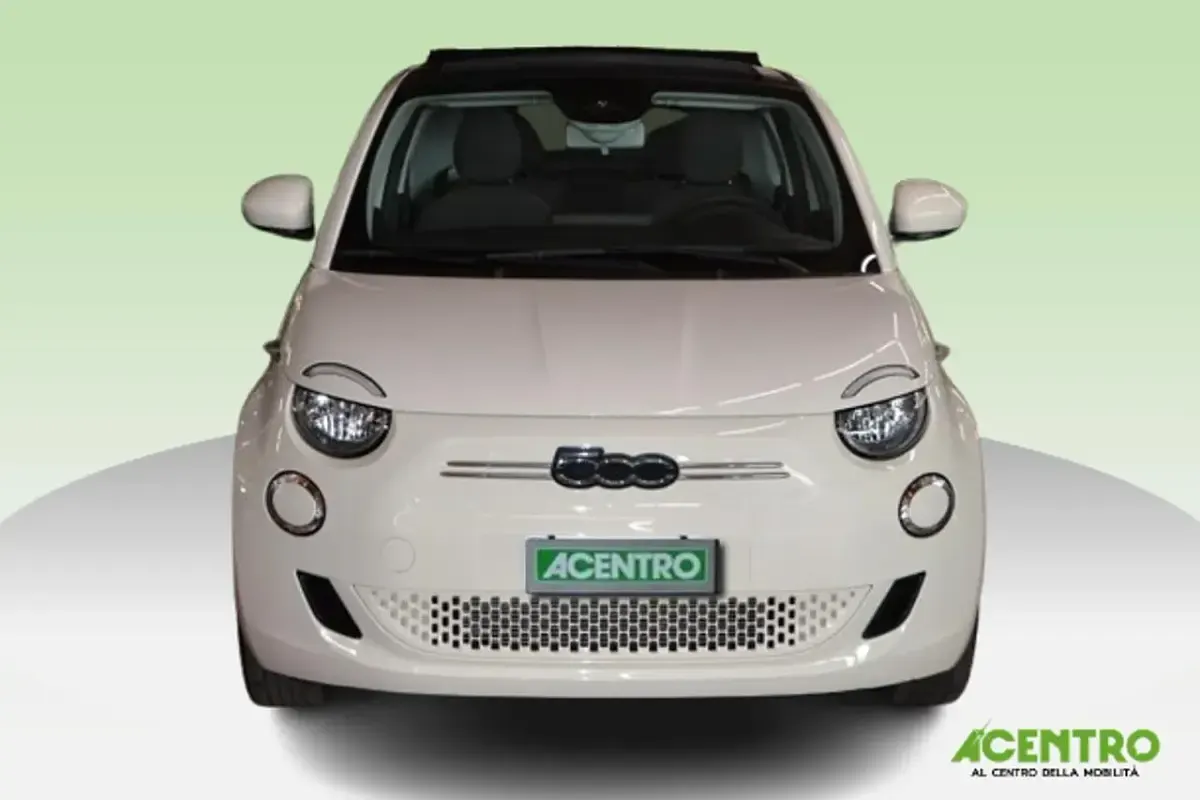 Usata Fiat 500C Icon 41 kW (57 CV) 2022 Bianco Cabrio