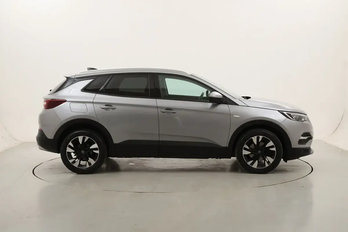 Usata Opel Grandland X Elegance 131 CV (96 kW) 2020 SUV