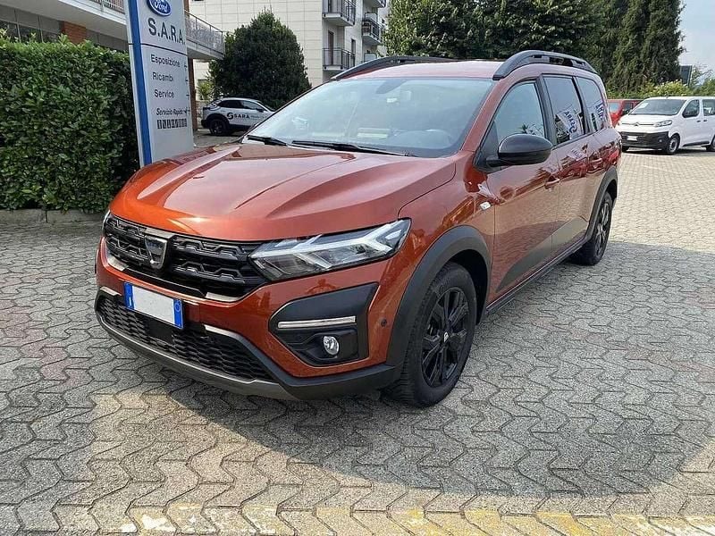 Usata Dacia Jogger Extreme 101 CV (74 kW) 2022 Rosso Monovolume