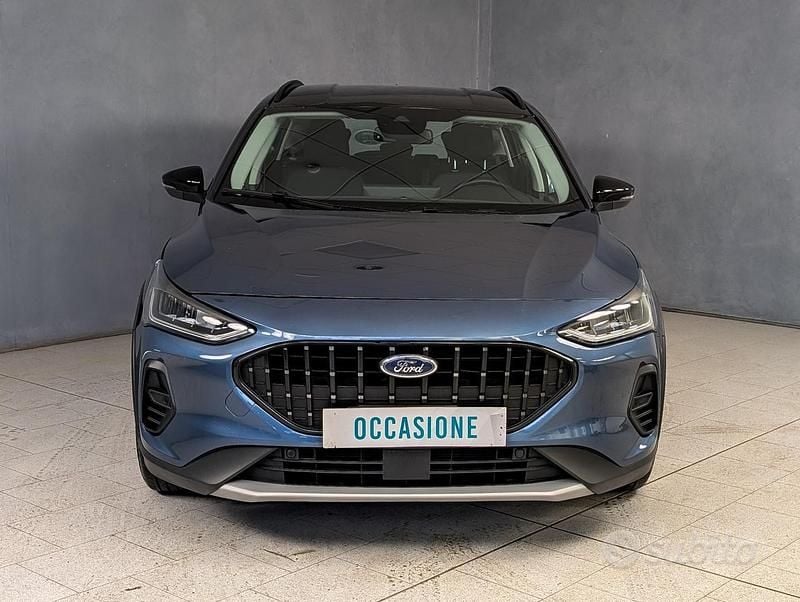 Usata Ford Focus Active 116 CV (85 kW) 2023 Blu/azzurro SUV