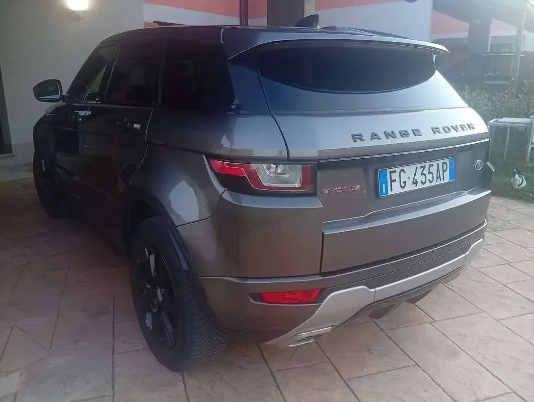 Usata Land Rover Range Rover evoque SE Dynamic 179 CV (131 kW) 2017 Grigio SUV
