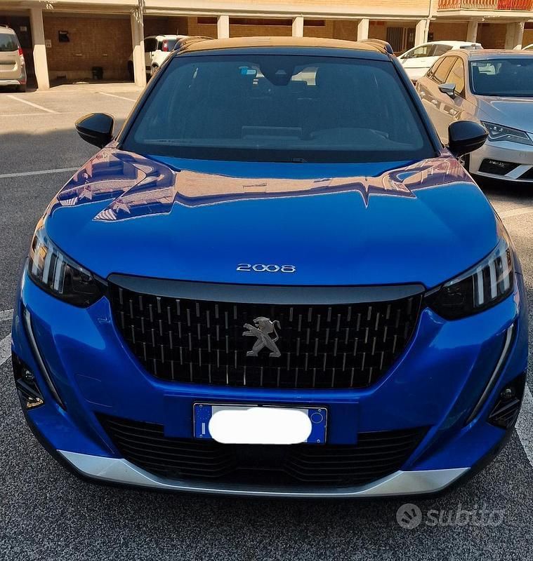 Usata Peugeot 2008 GT 131 CV (96 kW) 2022 Blu SUV