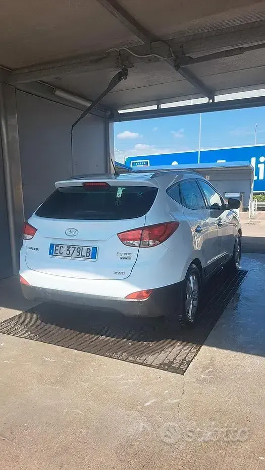 Usata Hyundai ix35 136 CV (100 kW) 2011 Bianco SUV