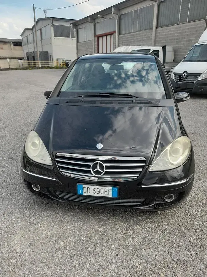 Usata Mercedes A180 Avantgarde 109 CV (80 kW) 2006 Nero Berlina
