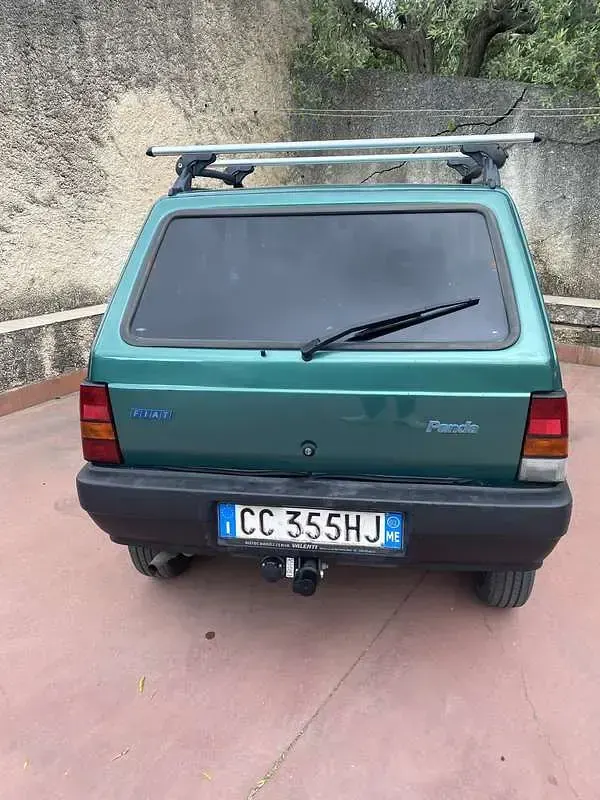 Usata Fiat Panda Young 54 CV (39 kW) 2002 Verde Berlina