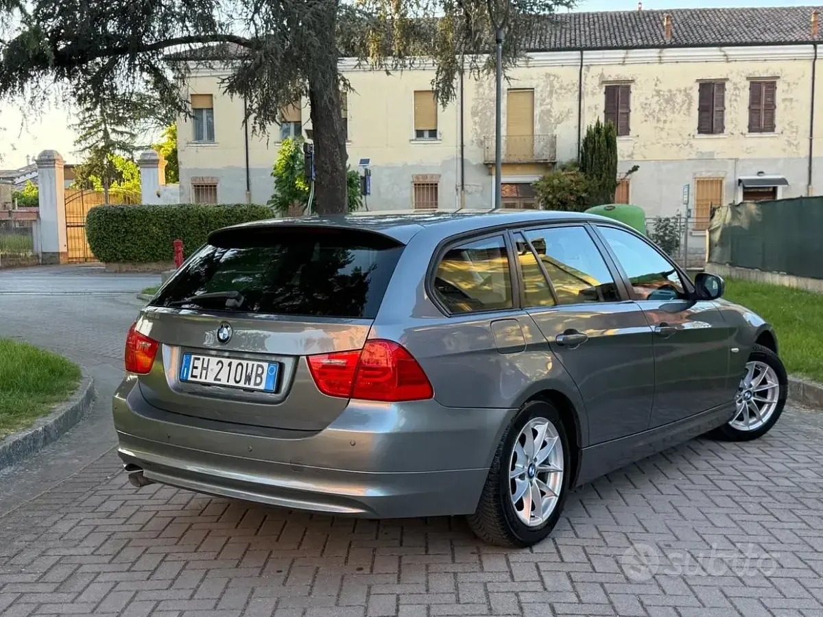 Usata BMW 316 Comfort Edition 116 CV (85 kW) 2011 Grigio Station wagon
