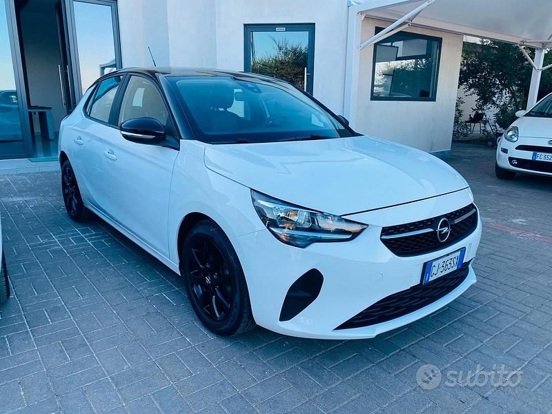 Usata Opel Corsa Edition 101 CV (74 kW) 2022 Bianco Utilitaria