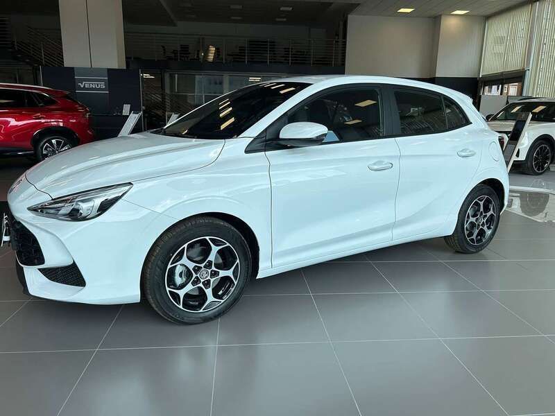 Nuova MG MG3 Comfort 116 CV (85 kW) 2025 Giallo alba Utilitaria
