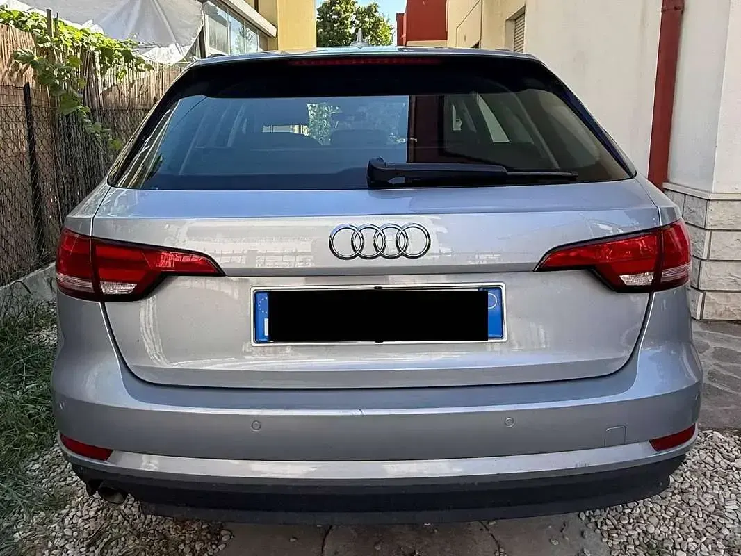 Usata Audi A4 Business 150 CV (110 kW) 2018 Argento Station wagon