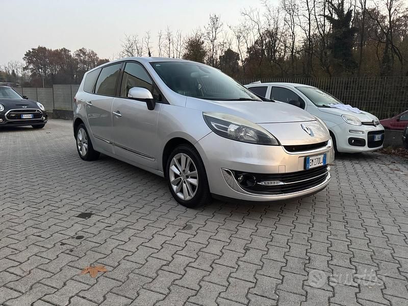 Usata Renault Scénic III Bose Edition 110 CV (80 kW) 2012 Grigio Monovolume