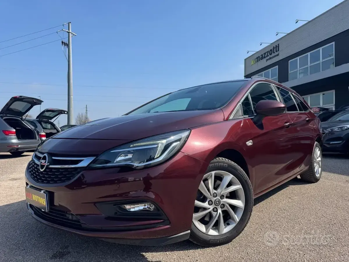 Usata Opel Astra S 136 CV (100 kW) 2018 Viola Station wagon