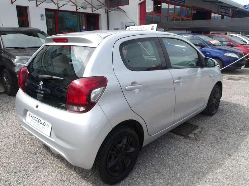Usata Toyota Aygo 69 CV (50 kW) 2015 Argento Utilitaria
