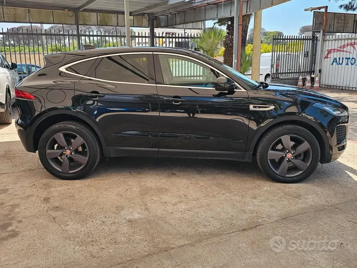 Usata Jaguar E-Pace R-Dynamic 150 CV (110 kW) 2019 Nero SUV